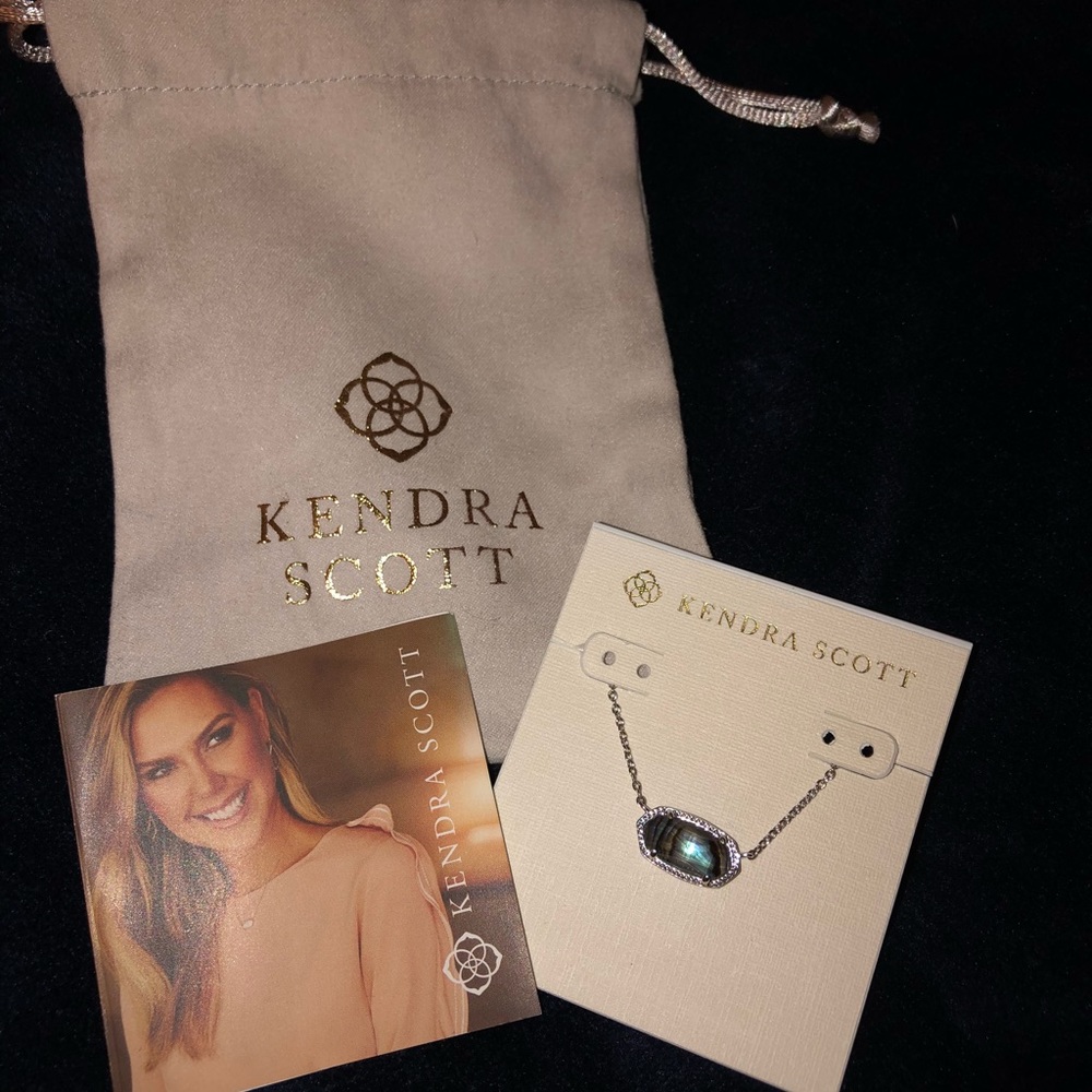 Kendra Scott Elisa necklace